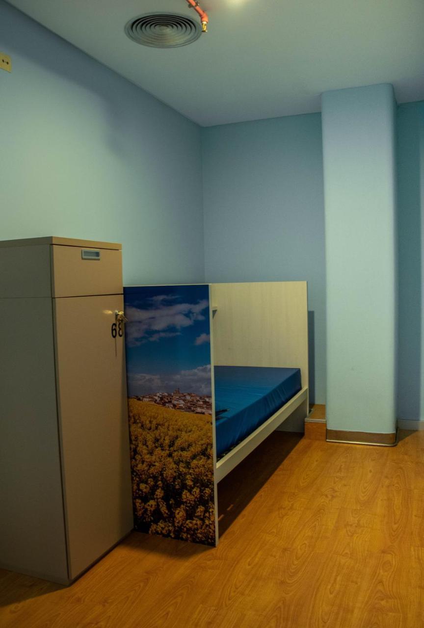 Albergue Compostela سانتياغو دي كومبوستيلا المظهر الخارجي الصورة