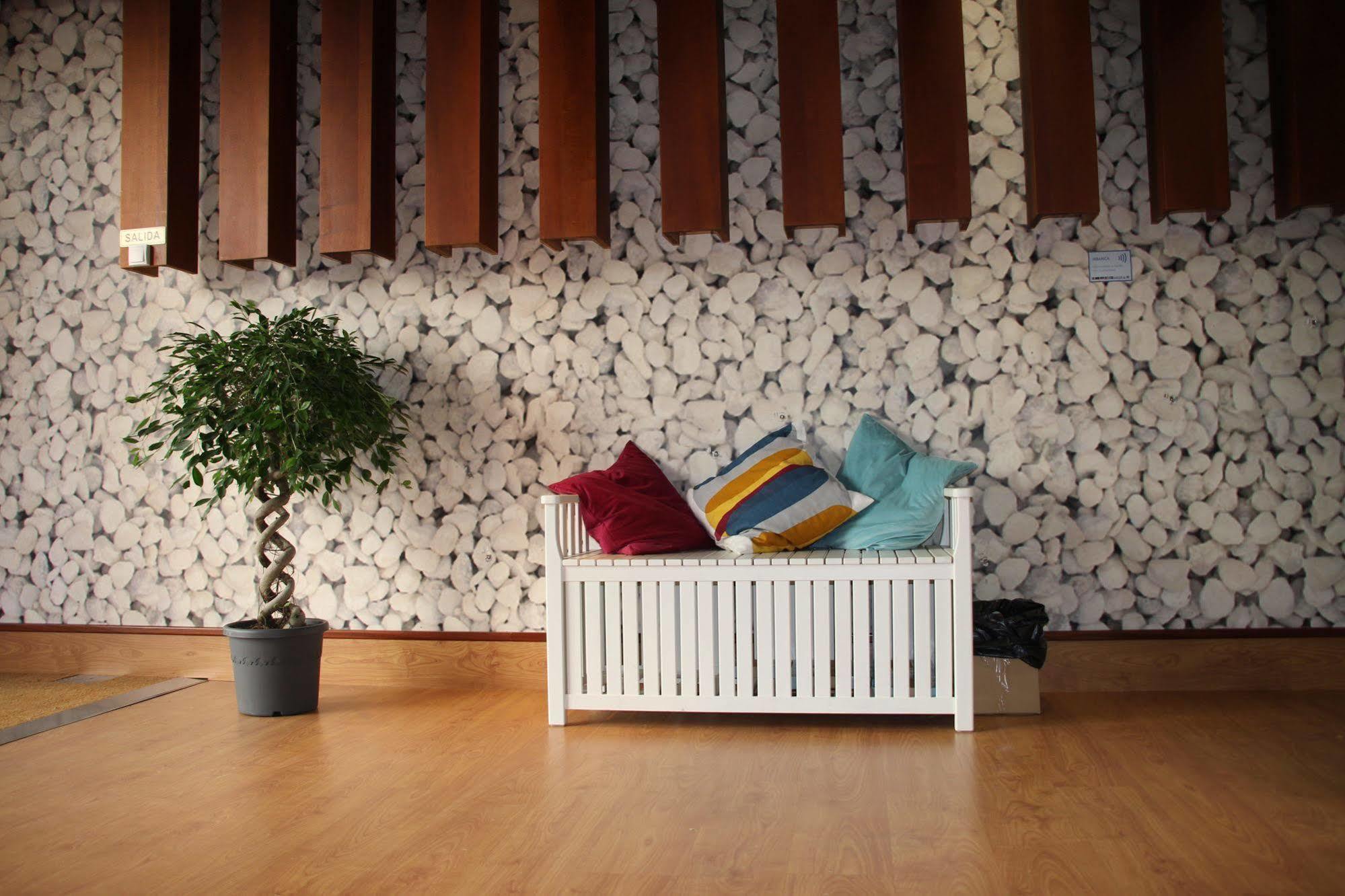 Albergue Compostela سانتياغو دي كومبوستيلا المظهر الخارجي الصورة