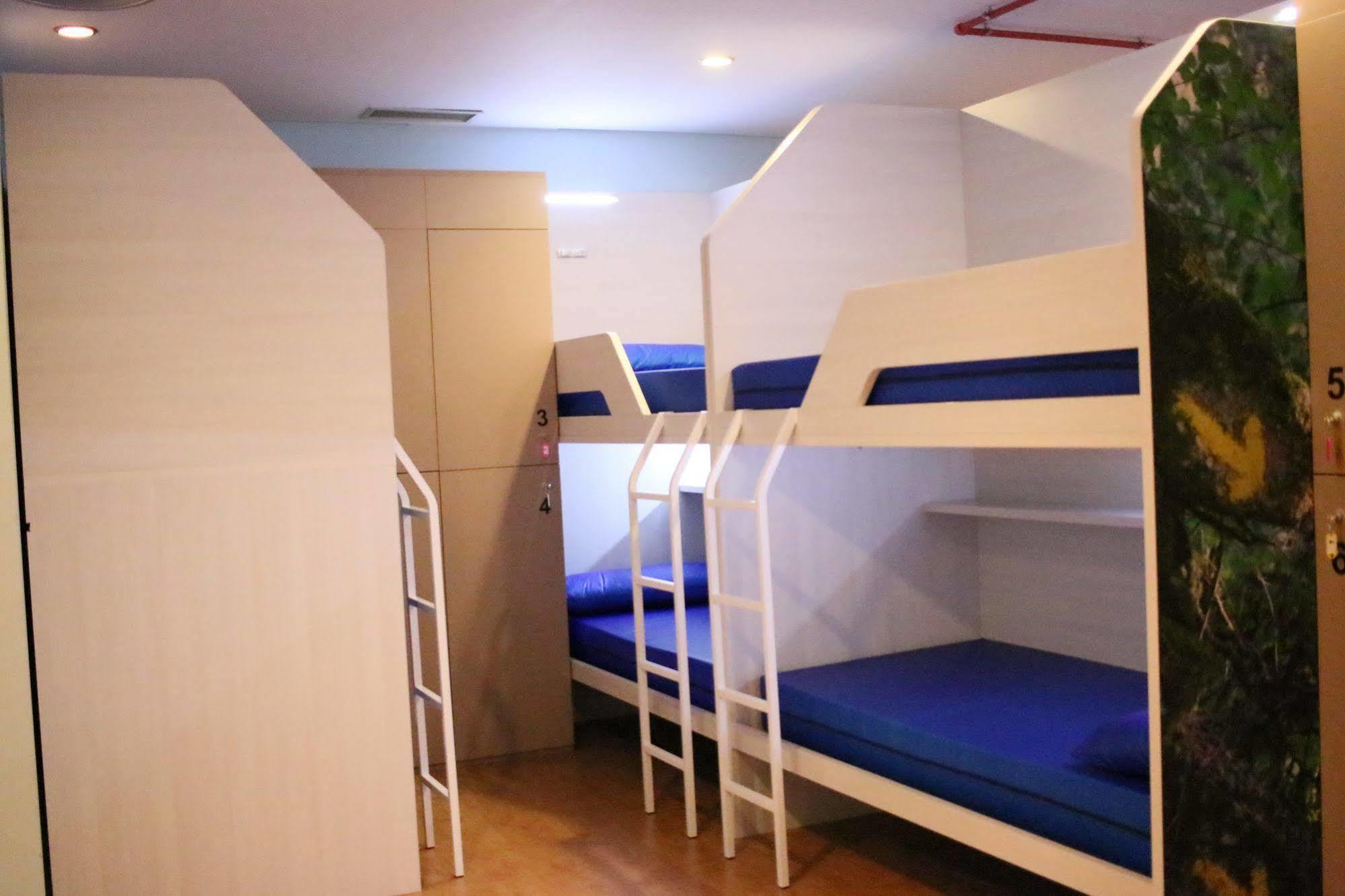 Albergue Compostela سانتياغو دي كومبوستيلا المظهر الخارجي الصورة